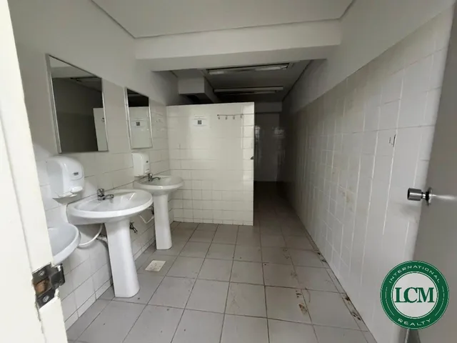 Imagem 15: Sala comercial com 25 vagas de garagem - Curitiba