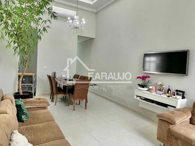 Imagem: A casa em condomínio possui 3 Dormitórios, 4 Suítes, 5