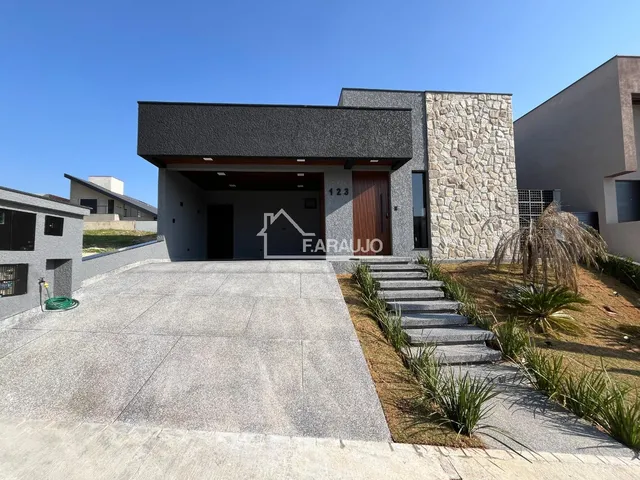 Imagem: Casa em Condomínio À Venda em Green Valley