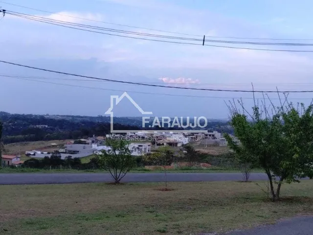 Imagem: Terreno À Venda no Condomínio em Condominio