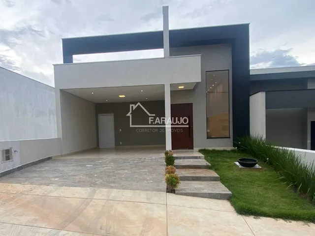 Imagem: A casa em condomínio possui 3 Dormitórios, 1 Suíte, 2