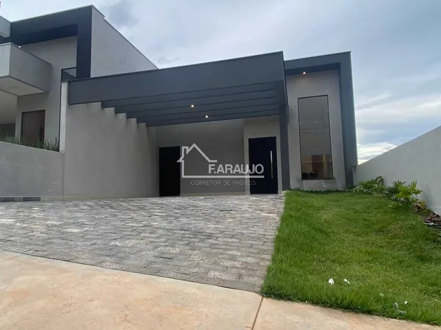 Imagem: A casa em condomínio possui 3 Dormitórios, 1 Suíte, 2