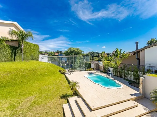 Imagem 11: COM 2 TERRENOS, PISCINA E QUADRA DE BEACH TENNIS