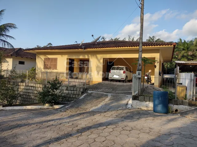 Imagem 12: CASA DE ALVENARIA DE 143m² COM TRÊS DORMITÓRIOS SENDO UMA SUÍTE