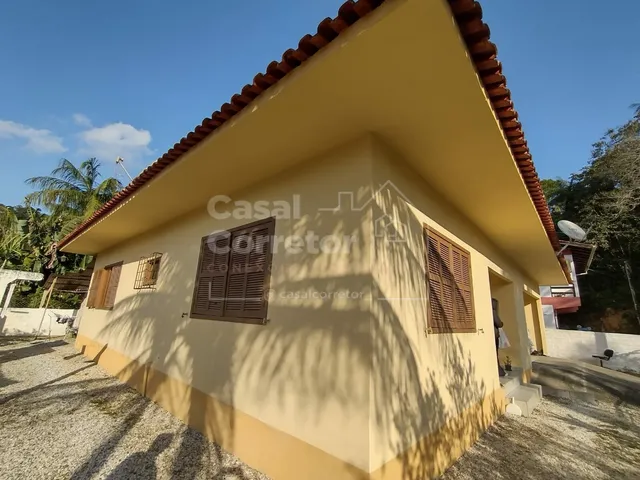 Imagem 10: CASA DE ALVENARIA DE 143m² COM TRÊS DORMITÓRIOS SENDO UMA SUÍTE