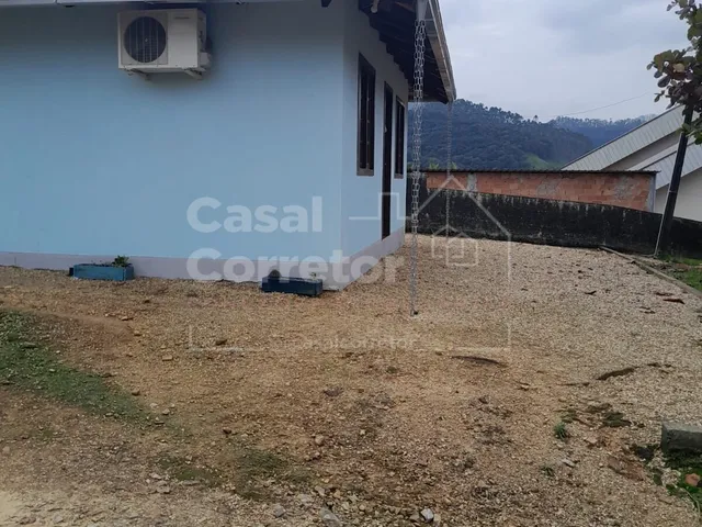 Imagem: CASA DE 2 DORMITÓRIOS E AMPLO TERRENO
