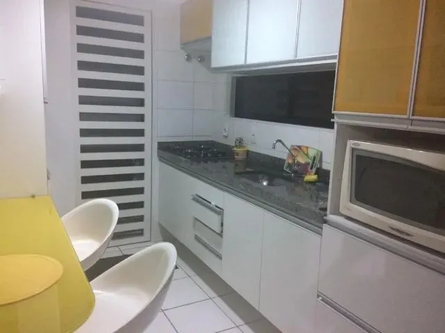 Imagem 6: Apartamento para Alugar com 2 Quartos no Farol