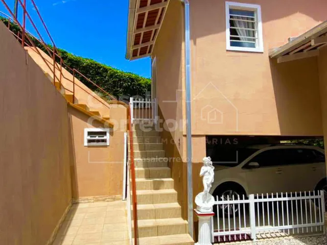 Imagem 5: CASA DE ALVENARIA DE 220m² COM 4 DORMITÓRIOS SENDO 1 SUÍTE