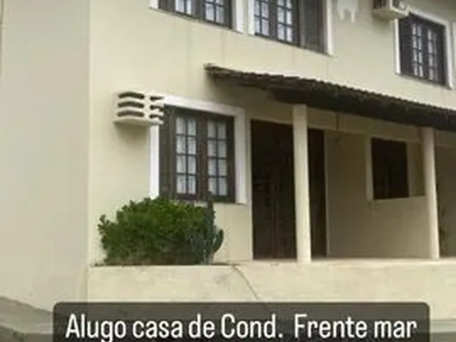 Imagem: Alugo Cs de Cond, Frente Mar