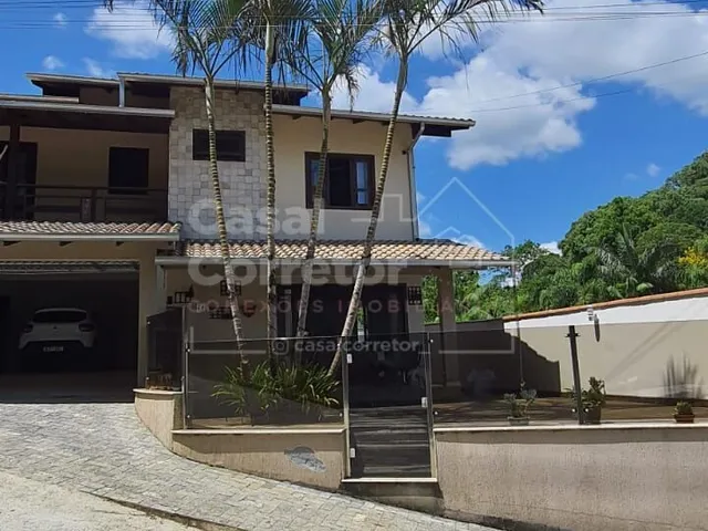 Imagem: CASA DE DOIS PAVIMENTOS COM 4 DORMITÓRIOS