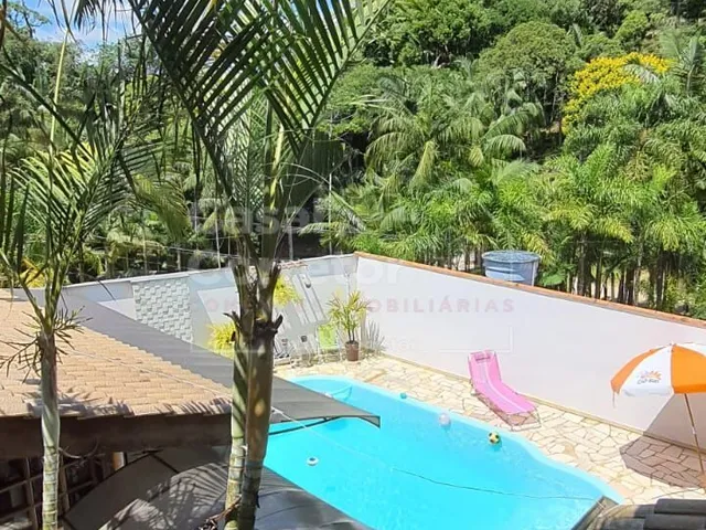 Imagem 5: CASA DE DOIS PAVIMENTOS COM 4 DORMITÓRIOS SENDO 2 SUÍTES (1 MASTER