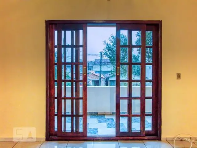 Imagem 13: Casa para Aluguel - Cajuru, 3 Quartos, 160 M2