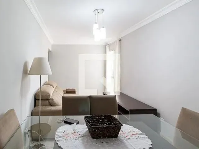 Imagem: O apartamento possui 3 Dormitórios, 1 Banheiro, 1 Vaga na