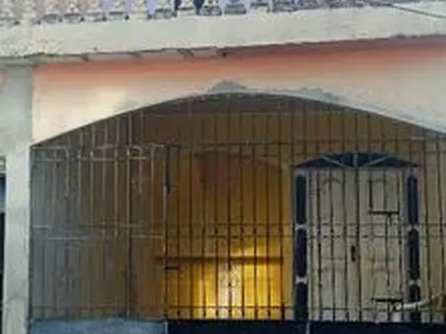 Imagem: Alugo Casa de Dois Andares