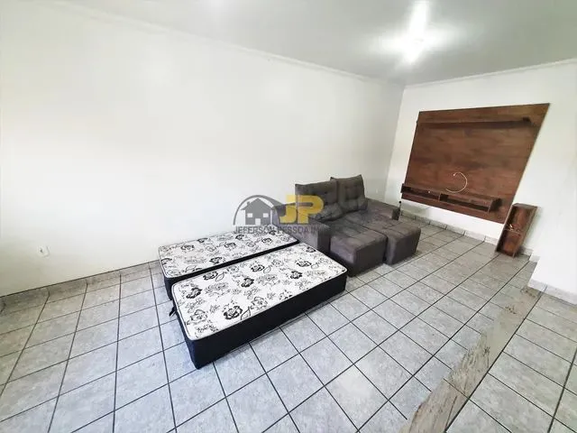 Imagem 2: Casa Comercial com 180M², 3 Quartos, Terraço Amplo no Interior de Jardim Limoeiro