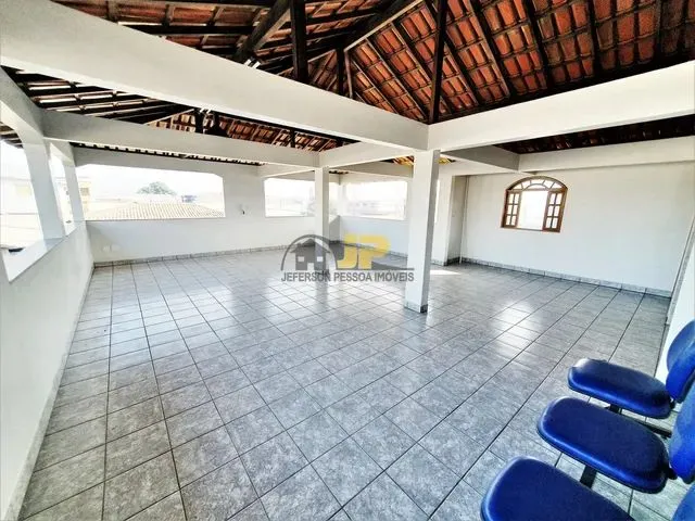 Imagem 8: Casa Comercial com 180M², 3 Quartos, Terraço Amplo no Interior de Jardim Limoeiro