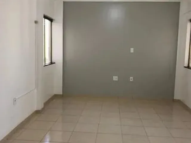 Imagem 5: Apartamento para Venda em Campo Mourão, Centro, 4 Dormitórios, 1 Suíte, 2 Banheiros, 1