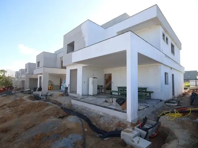 Imagem 1: Casa de Condomínio no Arquipélago de Manguinhos com 4 Quartos em Manguinhos - Serra - Es