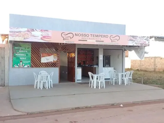 Imagem: Restaurante na Avenida Principal do Bairro