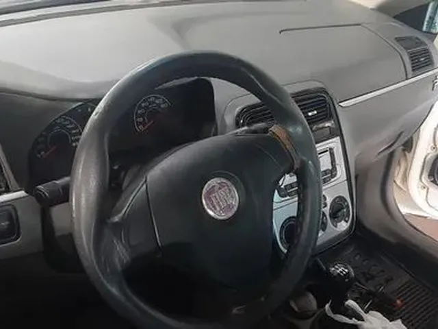 Imagem: Punto 2012- Troco em Casa e Pago o Restante