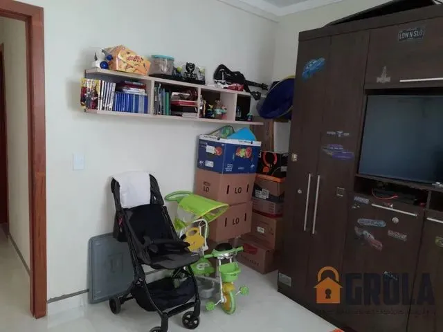 Imagem 6: Apartamento para Venda em Campo Mourão, Centro, 3 Dormitórios, 1 Suíte, 2 Banheiros, 1