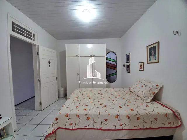 Imagem 5: Casa Plana À Venda de 4 Quartos no Centro - Fortaleza/Ce