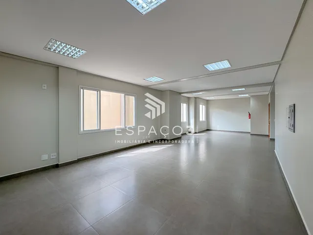 Imagem 4: Sala comercial com 84m² no centro