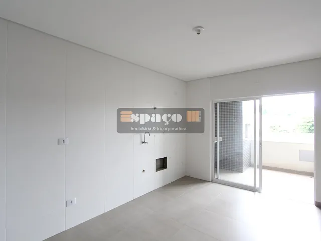 Imagem 2: Apartamento no Edifício Diplomata no Bairro Centro Apto 105 Fundos