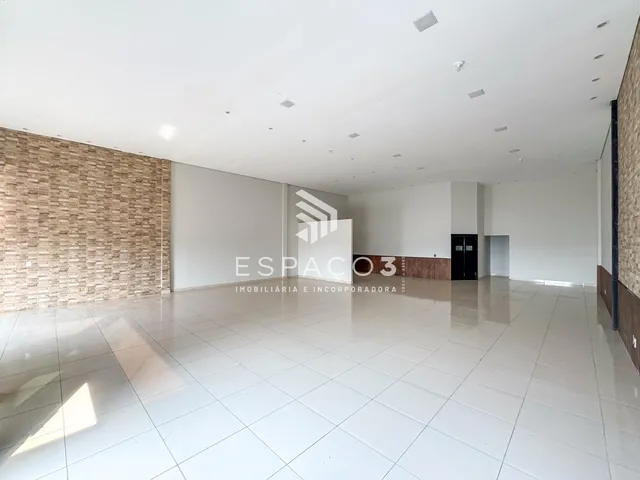 Imagem 3: Sala comercial com 245m² frente a BR 277