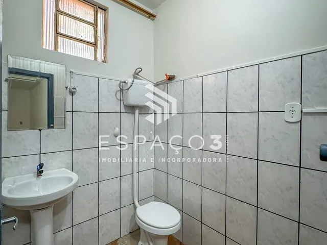 Imagem 7: Sala comercial no centro com 95 m², com divisórias para escritório