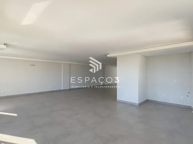 Imagem 8: Sala Comercial com 116,44 M² no centro, com elevador e 01 vaga de garagem