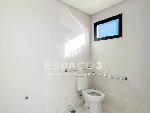 Imagem 13: Sala Comercial com 201,21 M² no centro, com elevador e 01 vaga de garagem
