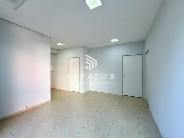 Imagem 2: Sala Comercial para Locação - 80m com Divisórias em Localização Privilegiada
