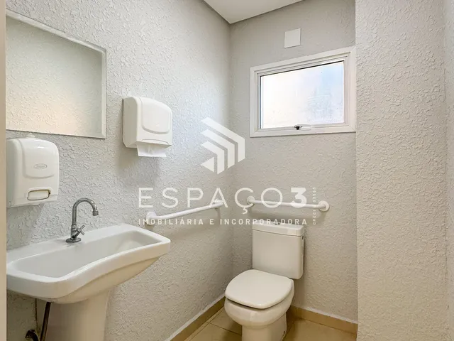 Imagem 5: Sala Comercial para Locação - 80m com Divisórias em Localização Privilegiada