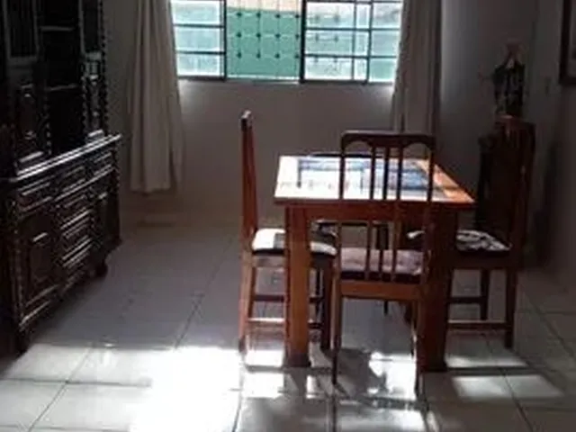 Imagem 2: Casa Térrea em Terreno de 434M2