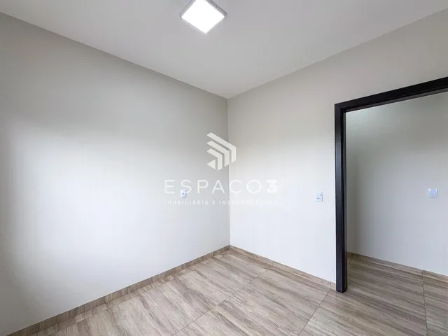 Imagem 10: Residência nova com 3 quartos, garagem e churrasqueira próximo ao Max