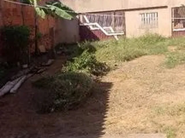 Imagem 2: Vendo Lote com Apartamento.