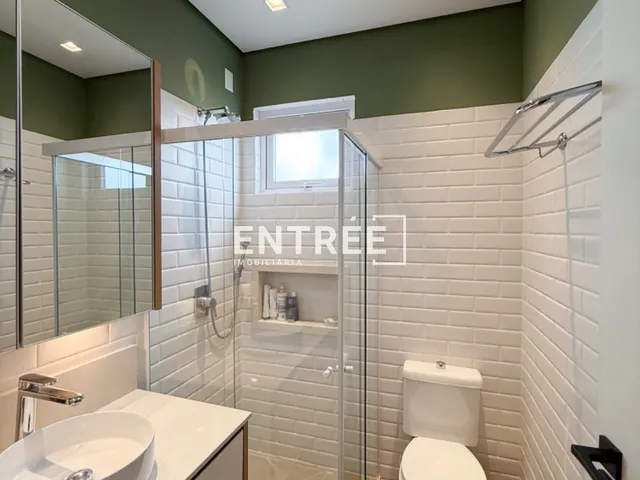 Imagem 9: Casa Residencial 4 Quartos (sendo 2 Suítes) e 2 Vagas - CENTRO