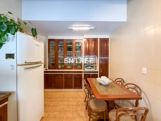 Imagem 3: Casa Residencial 3 Quartos (sendo 1 Suíte) e 5 Vagas - CENTRO