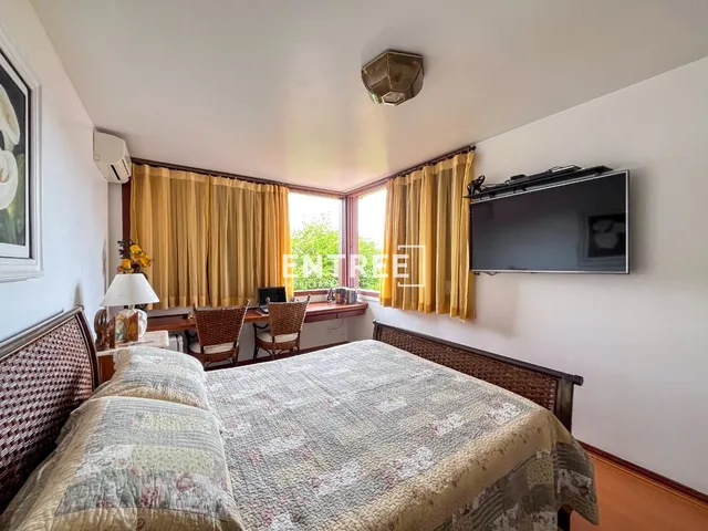Imagem 16: Casa Residencial 3 Quartos (sendo 1 Suíte) e 5 Vagas - CENTRO