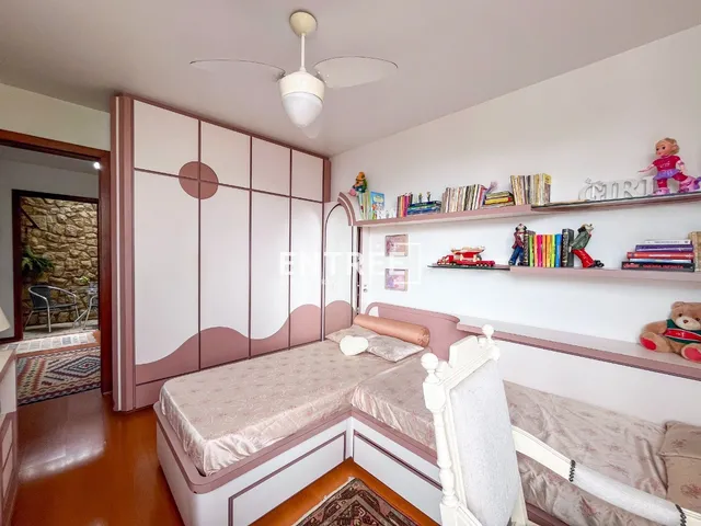 Imagem 2: Casa Residencial 3 Quartos (sendo 1 Suíte) e 5 Vagas - CENTRO