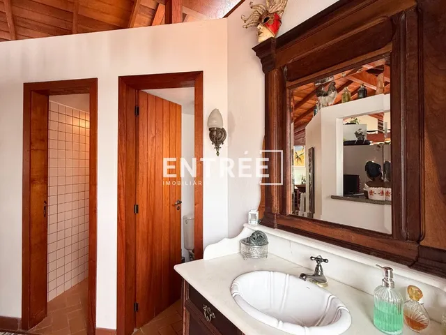 Imagem 4: Casa Residencial 3 Quartos (sendo 1 Suíte) e 5 Vagas - CENTRO