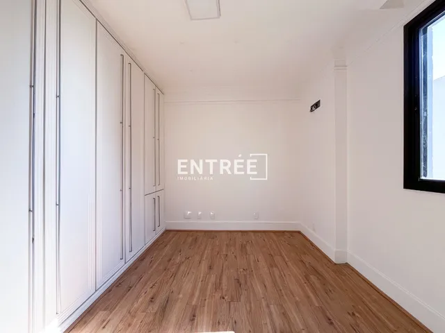 Imagem 7: Cobertura 4 Quartos (sendo 1 Suíte master e 2 demi-suítes) e 2 Vagas com HB - Centro