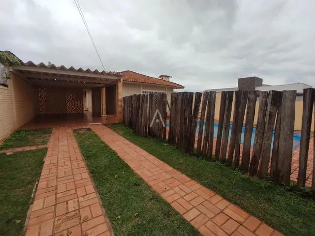 Imagem: Casa Residencial com Piscina para Locação