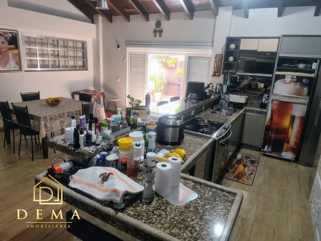 Imagem 8: Casa com 4 dormitórios à venda, JARDIM LA SALLE, TOLEDO - PR