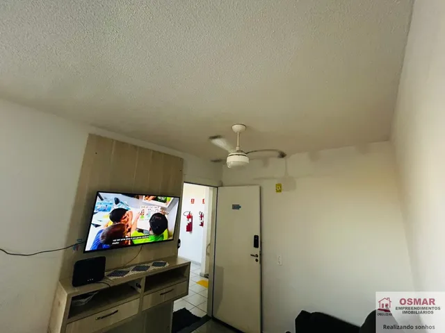 Imagem: O apartamento possui 2 Dormitórios, 1 Banheiro, 1 Vaga na