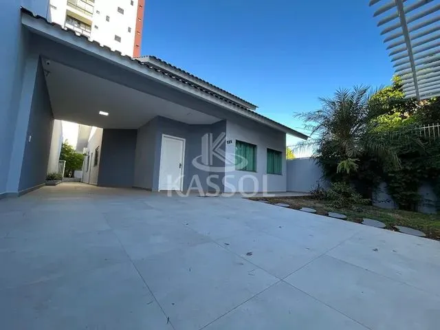 Imagem 6: Casa para Locação e Vendas no Centro, 3 Quartos + 1 Suíte Master, Piscina