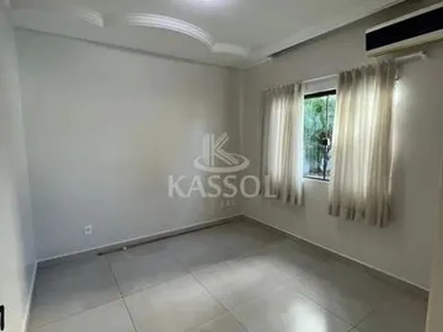 Imagem 5: Casa para Locação e Vendas no Centro, 3 Quartos + 1 Suíte Master, Piscina