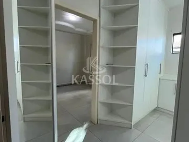 Imagem 3: Casa para Locação e Vendas no Centro, 3 Quartos + 1 Suíte Master, Piscina