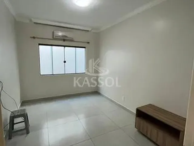 Imagem 12: Casa para Locação e Vendas no Centro, 3 Quartos + 1 Suíte Master, Piscina